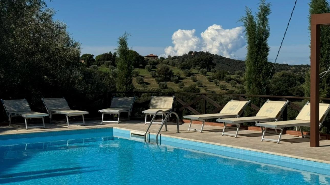 Madonna Del Poggio Cav Apart otel Scarlino Dış mekan fotoğraf